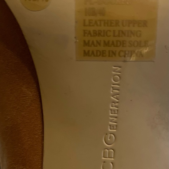 BCBGeneration bootie Camel tan with gold circles ankle booties Sz 10 - Picture 5 of 6